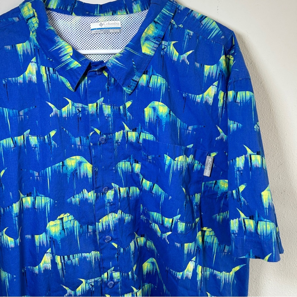 Columbia PFG Fishing Button Front Vented Shirt Men's Size 2xl Blue Sharks